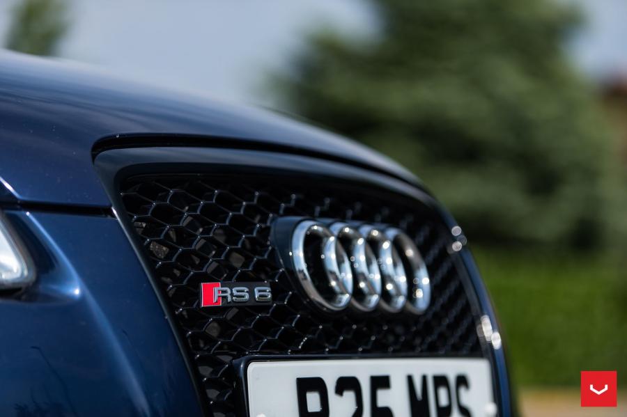 Логотип Audi RS6 Avant on Vossen Wheels (VFS-1) 2019 года  (фото 2 из 33)